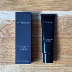 Laura Mercier Tinted Moisturizer in Tan